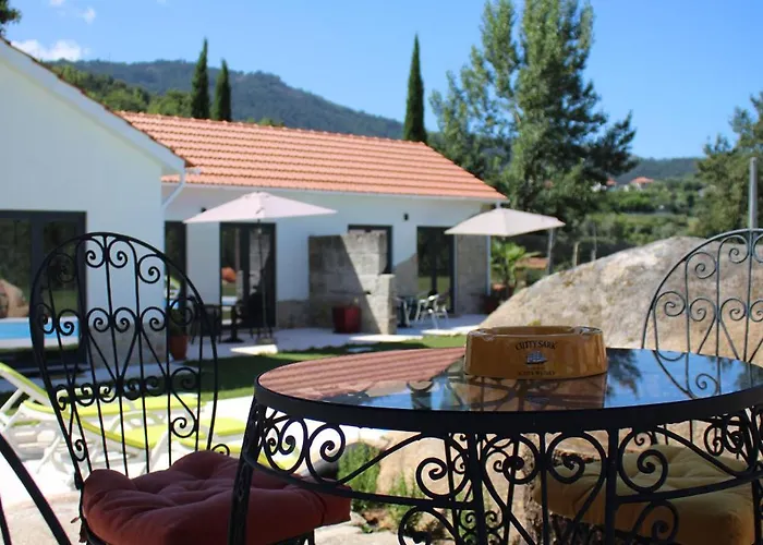 Quinta Pedrosas Lantgård Arouca